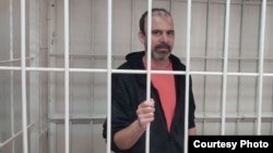 Михаил Афанасьев в зале суда. Абакан. 16 апреля 2022 г.