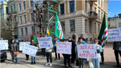 Митинг против экстрадиции чеченки Амины Герихановой, Осло, апрель 2022 года. 
