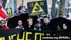 «Беларусь — гэта Эўропа, і за гэта трэба змагацца». Як у Вільні прайшоў «Чарнобыльскі шлях». ФОТА