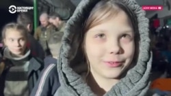 Как живут сотни людей в укрытиях "Азовстали" в Мариуполе