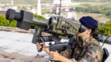 Lansatorul portabil de rachete antiaeriene Mistral ar putea intra în dotarea Armatei Române.