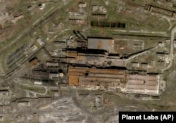 Műholdfelvétel a mariupoli Azovstal acélgyárról 2022. április 20-án