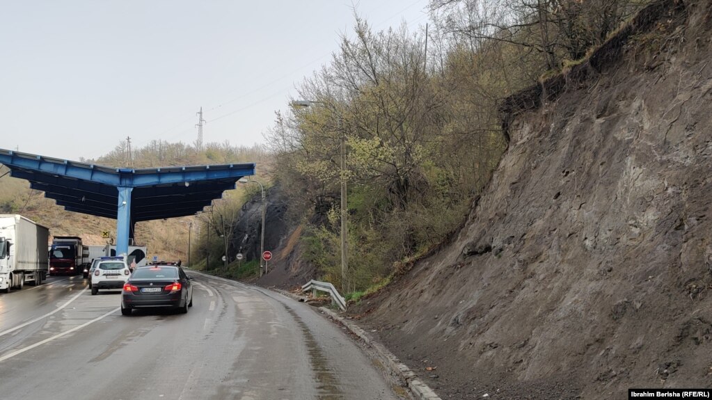 Granični prelaz Jarinje, između Kosova i Srbije, 22. april 2022.