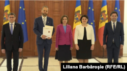 Natalia Gavrilița, Maia Sandu, Nicu Popescu, ambasadorul UE la Chișinău, Janis Mazeiks, președintele Parlamentului, Igor Grosu, Chișinău, 22 aprilie 2022