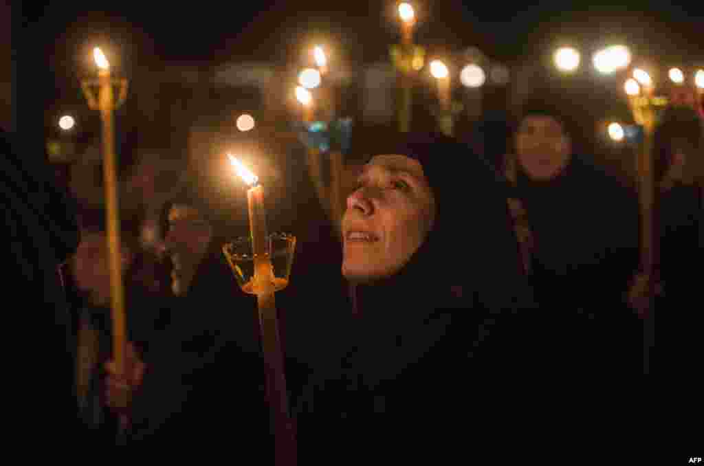 Богослужба во манастирот Свети Јован Бигорски во Маврово