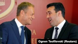 Donald Tusk i Zoran Zaev (arhivska fotografija)