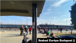 Az első napok menekültáradata után 2022. március 3-án szinte üresnek tűnt a záhonyi vasútállomás