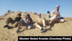 غلام جیلانی ارسلان با شماری از افغان های دیگر در راه سفر غیرقانونی به ایران