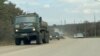 Camioane ale armatei ruse marcate cu semnul Z în Crimeea.