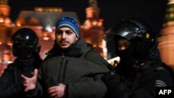 Протести пройшли у десятках міст Росії
