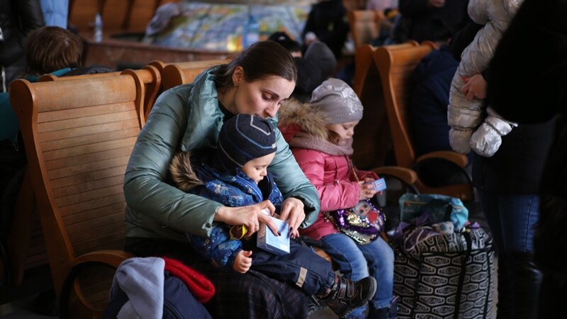 Afër 800 mijë refugjatë ukrainas kanë arritur në Poloni