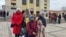 Olena i Alina u Ukrajini su živjele u blizini aerodroma kod Ivano-Frankivska. Alina (lijevo) i Olena (desno) sa djecom u Međugorju, mart 2022.