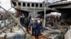 Эвакуация из Ирпеня через разрушенный мост, 7 марта 2022 года