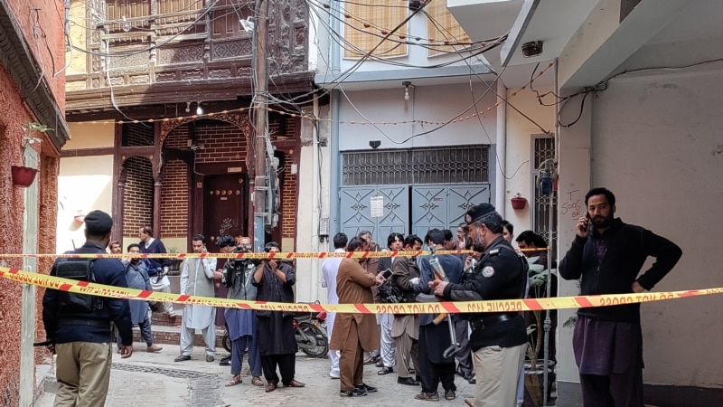 Masakr u eksploziji u džamiji u Pakistanu 