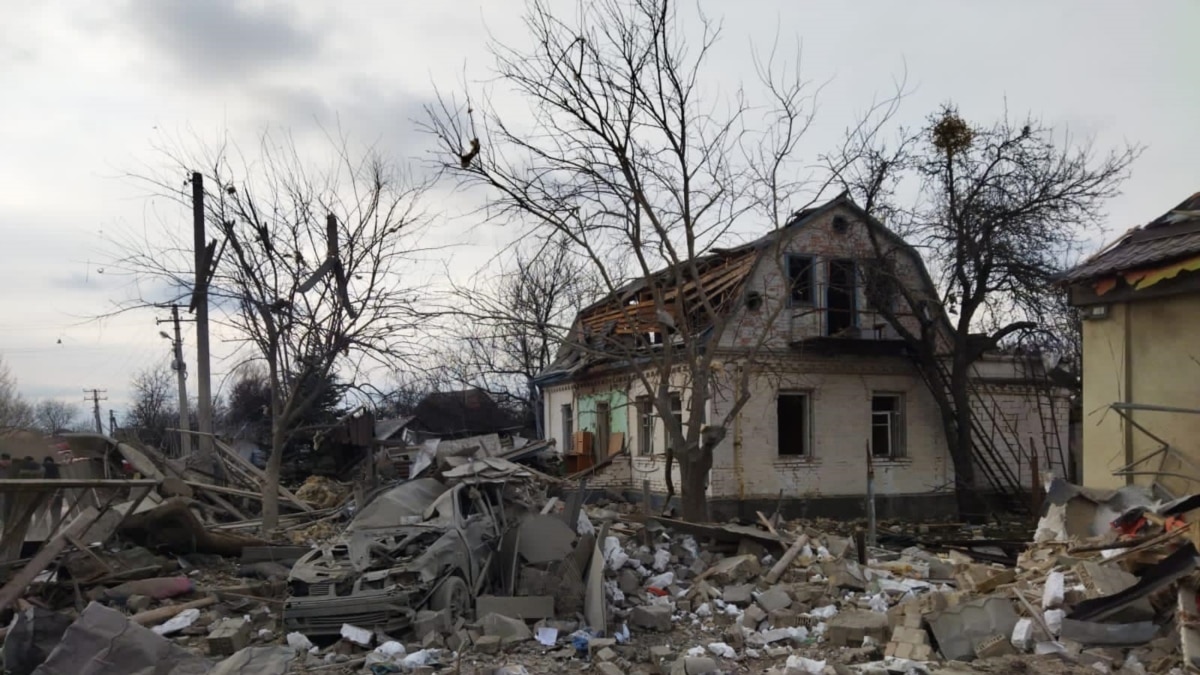 Через обстріли з важкої артилерії у Макарові загинуло 7 мирних жителів, 5 поранено – поліція