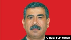 Министр обороны Закир Гасанов 