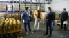 Министрите за екомомија и земјоделие, Крешник Бектеши и Љупчо Николовски во посета на фабрика за масло во Велес
