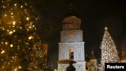Головна ялинка Києва у грудні 2015 року