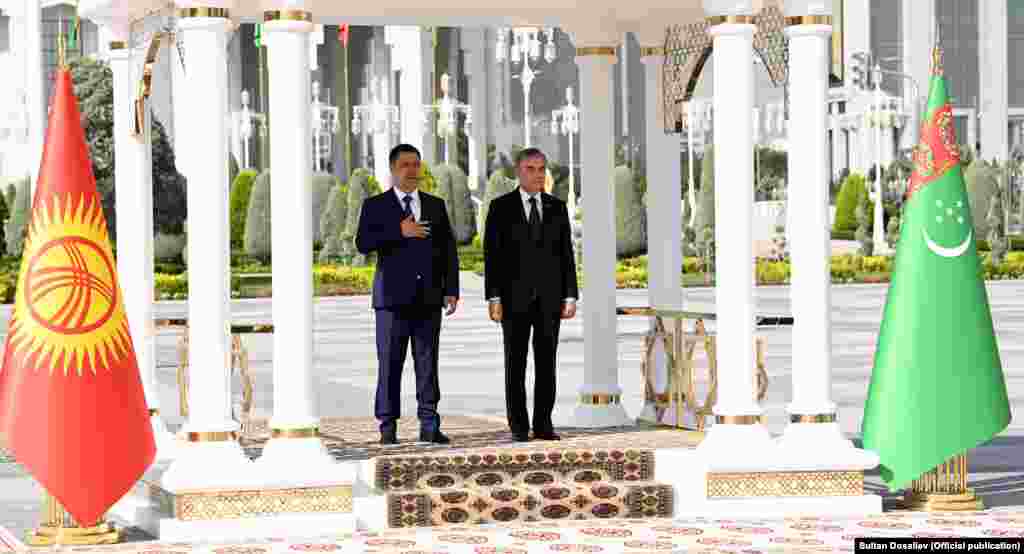 28 июня 2021 года в Ашхабаде состоялась официальная церемония встречи президента Кыргызской Республики Садыра Жапарова с президентом Туркменистана Гурбангулы Бердымухамедовым.