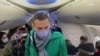 Навальний летить до Москви (відео)