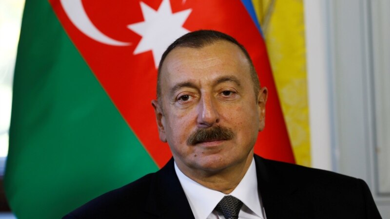 Илхам Алиев: Орусия Арменияга аскердик жүк жөнөтүүдө