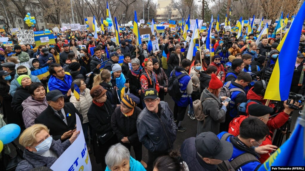  Разрешенный митинг против вторжения России в Украину. Алматы, 6 марта 2022 года