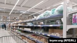 Опустевшие полки в гипермаркете «Метро» в Симферополе, 7 марта 2022 года