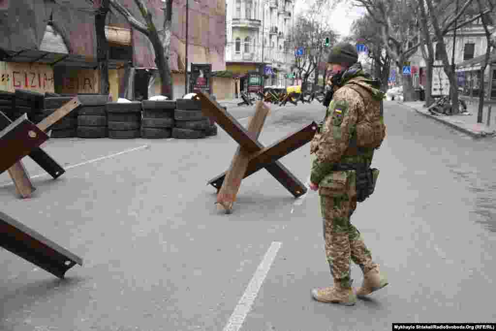 Czech hedgehogs are set up in the streets to repel Russian tanks and armored vehicles.