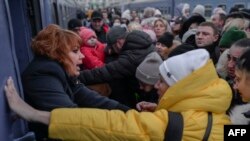  На 7 март стотици се втурнаха към Централната гара в Одеса, с цел да се изтеглят. 