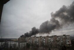 Mariupoli látkép az orosz hadsereg bombázása után, március 4-én.