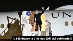 Secretarul de stat american Antony Blinken sosind la Chișinău, 6 martie 2022.