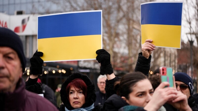 Nga Prishtina në solidarizim me Ukrainën   
