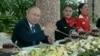 Владимир Путин на встрече с сотрудницами "Аэрофлота". 5 марта 2022 года