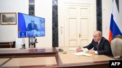 Ruski predsednik Vladimir Putin tokom jednog od sastanaka o ekonomskim pitanjima, Moskva, februar 2022.