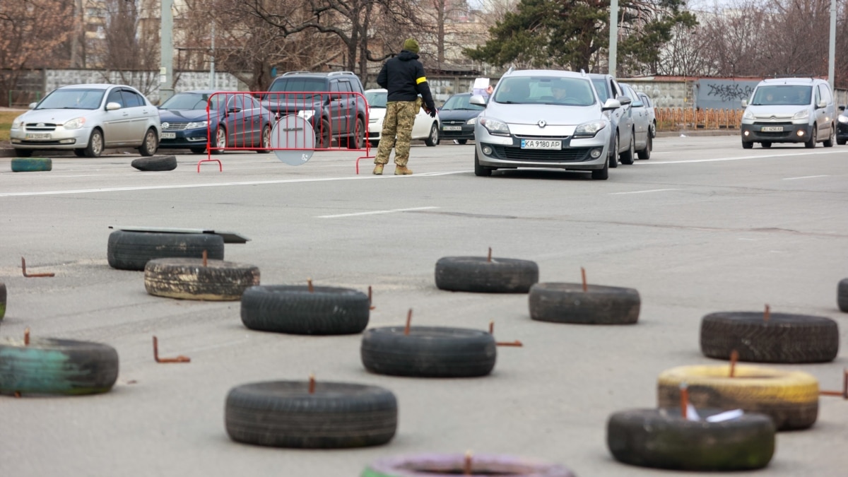 Із 26 березня у Києві може бути скорочено комендантську годину – військова адміністрація