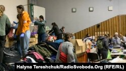 Тисячі людей у Львові та області об’єднались у волонтерський рух, щоб допомагати українським воїнам і мирним жителям