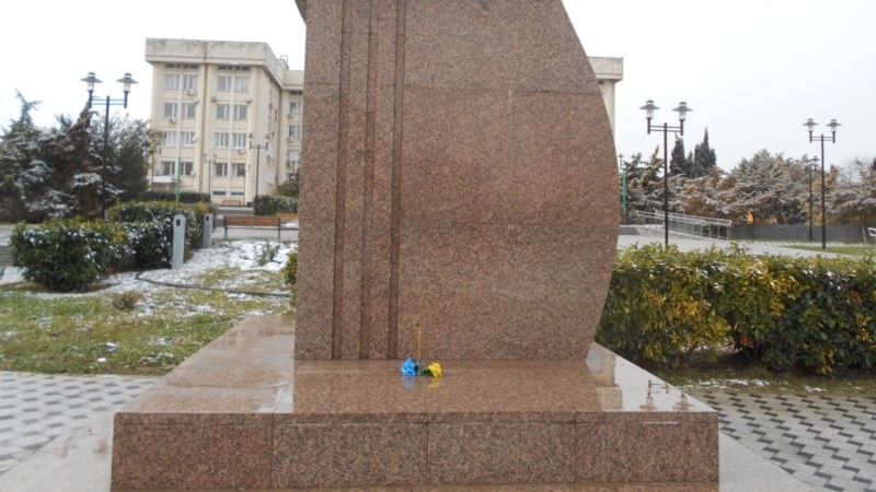 В Севастополе украинцы почтили память погибших во время вторжения России в Украину