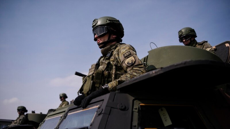 Kosova nënshkruan marrëveshje me Britaninë për misione ushtarake jashtë shtetit