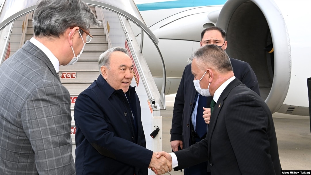 Нурсултан Назарбаев Анталия шаарына учуп барган учуру. 9-март, 2022-жыл. 