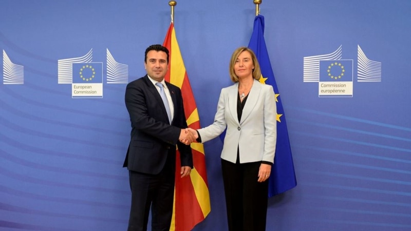 Заев - Могерини: Македонија се врати на патот кон ЕУ