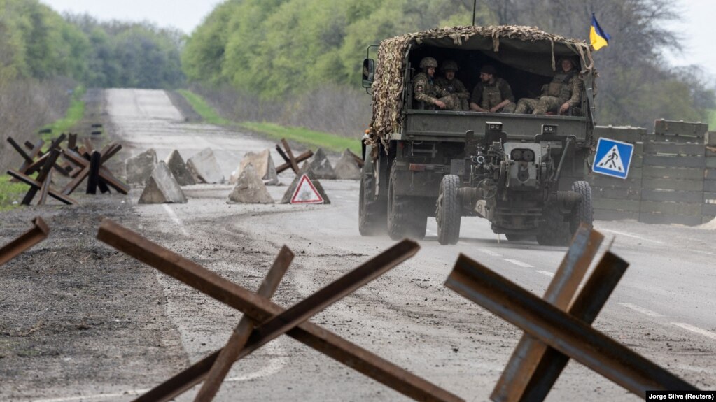 Українські війська поблизу Ізюма, Харківська область, 23 квітня 2022 року
