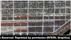 Спутниковый снимок массового захоронения в поселке Старый Крым возле Мариуполя за 7 апреля 2022 года