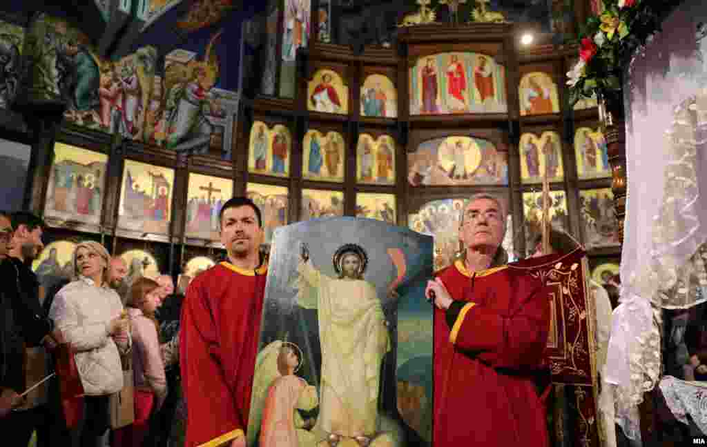 Велигденска богослужба во Соборниот храм Св. Климент Охридски во Скопје