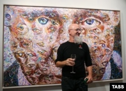 Kulik at the opening of his Irresponsible Painting exhibition in central Moscow in 2019.