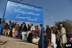 پاکستان کې ۱۳ لکه راجستر افغان کډوال ژوند کوي