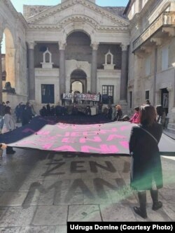 Prosvjed Udruge Domine povodom Međunarodnog dana žena, Split, 8.ožujka 2022.
