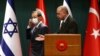 رجب طیب اردوغان (راست) و اسحاق هرتزوگ پس از یک کنفرانس خبری مشترک در آنکارا