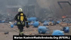 Пожежники їхали до місця заправки пожежного автомобіля водою (фото архівне)