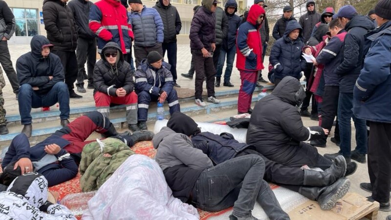 Министр труда высказался о требованиях участников протеста безработных в Жанаозене
