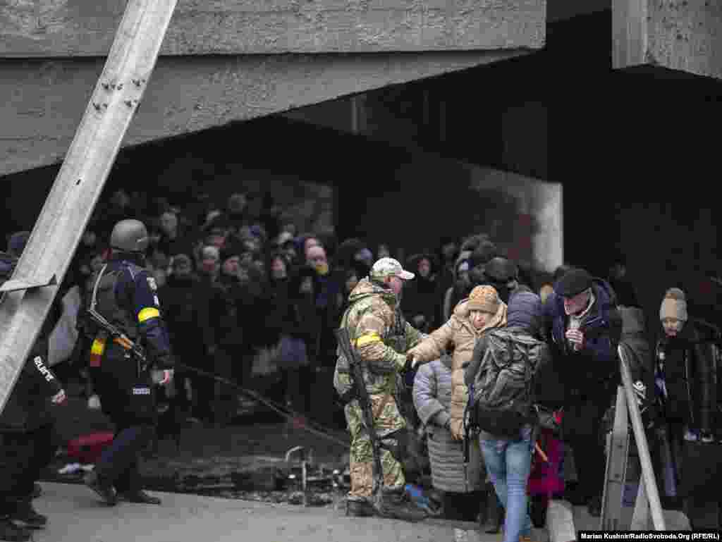 Эвакуацыя людзей з Ірпяня і Бучы пад Кіевам. 9 сакавіка 2022 году